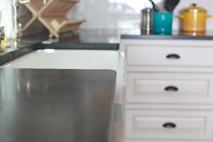 Dark Grey Kitchen Counters