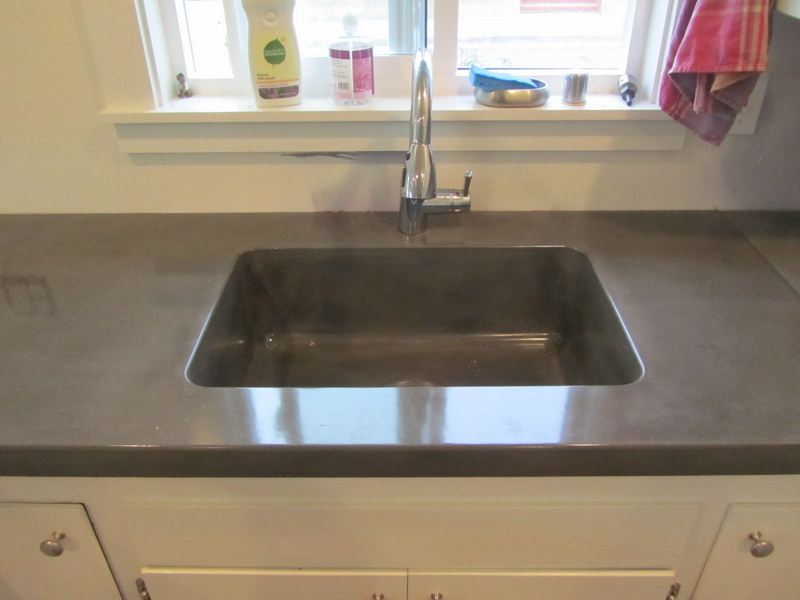 Grey Kitchen Counters: Integral Sink